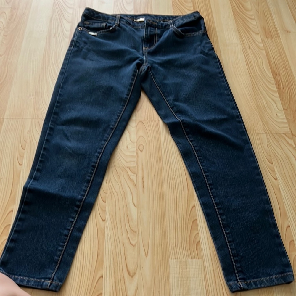 Comes with TWO jeans